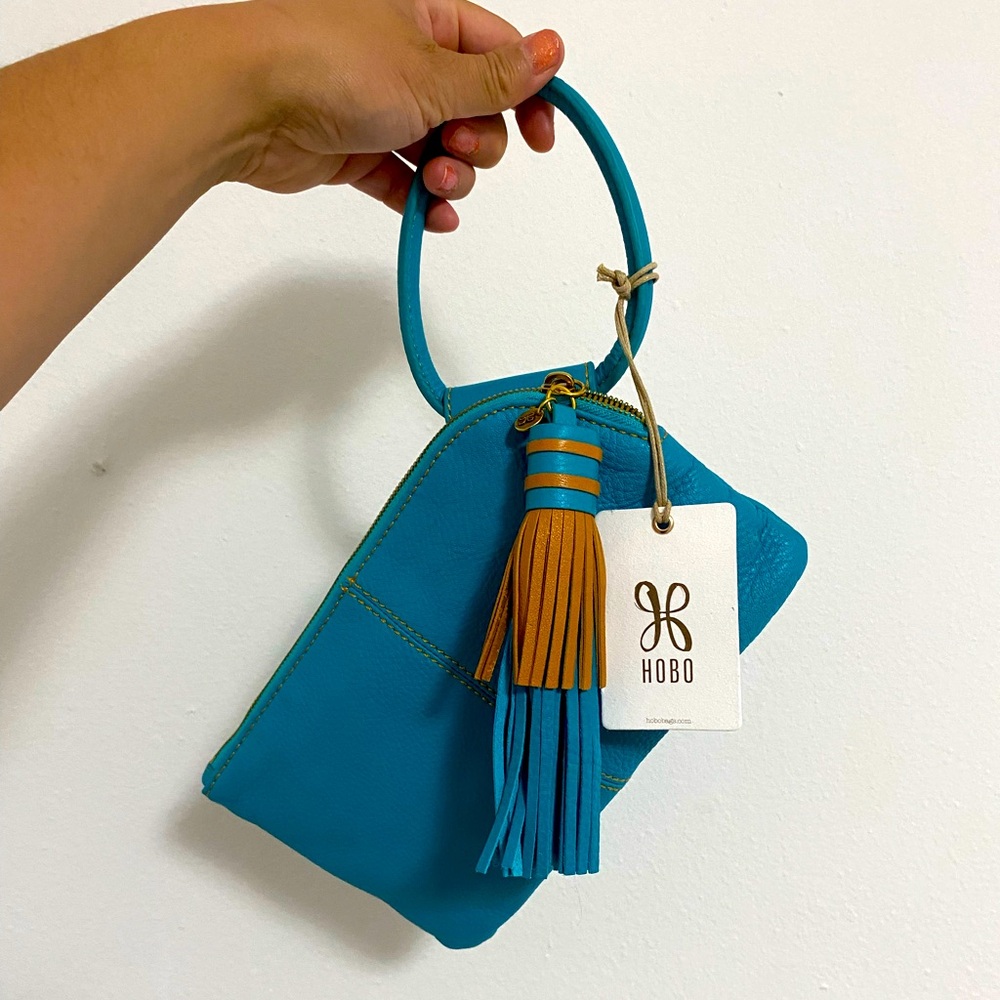 NWT Turquoise HOBO Ring Wristlet